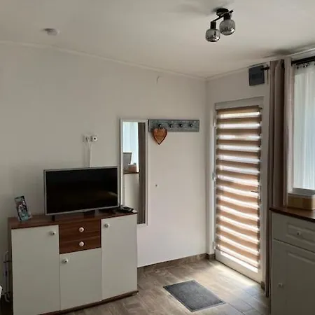 Apartament Jandi *